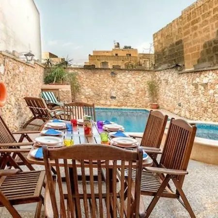 Ta' Manwel Farmhouse Nadur Exterior photo
